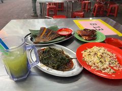 -黄亚华小食店(Jalan Alor)