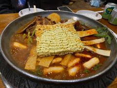 -喇喇排骨火锅·传统韩式脊骨汤(望京西园总店)