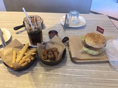 -必胜客(绿地新都会店)
