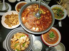 -麻六记(凤凰汇店)