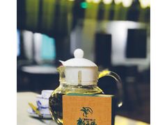 -墨脱石锅椰子鸡•香草鸭•东山羊(大东海店)