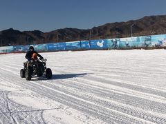 -荣盛康旅野三坡滑雪场