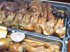 -六泰居·尔滨地标·东北菜(泰山路店)