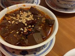 土冒血旺-炉小二铜锅牛蛙•川湘菜(三里屯店)
