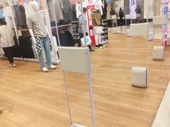 -URBAN REVIVO(西安Momopark店)