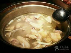 -大头椰·椰子鸡火锅(南宁万象城店)