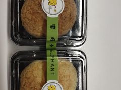 -蜜蜂小象·榴莲千层蛋糕(时代汇11栋店)
