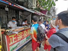 -正宗杂粮煎饼香软鸡蛋饼