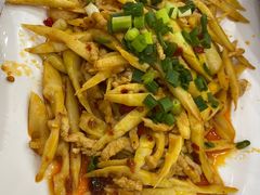 -乡土特色.冷锅鱼.牦牛肉汤锅