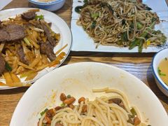 -牛八宝桂林米粉(八里庄店)