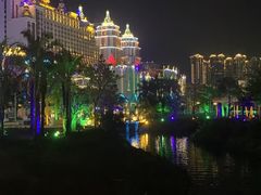 -勐巴拉娜西大剧院