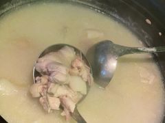 竹笙王猪肚鸡-顺德公广东猪肚鸡·煲仔饭(白石洲店)