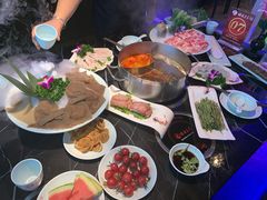 屠场鲜毛肚-狼爱上羊音乐火锅