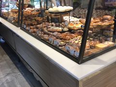 -巴黎贝甜(大宁国际商业广场店)