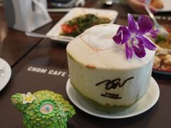 -Chom Cafe and Restaurant