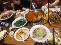 -老滇山寨•云南特色菜•地方菜•民族风情歌舞表演(金碧店)