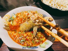 三角峰-石锅苗苗鱼(武汉首店)