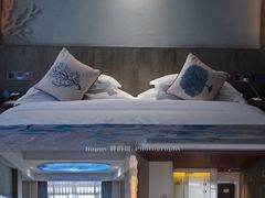 -皇马海口湾海景酒店(万绿园秀英港店)