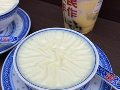 -广信牛奶甜品世家(台东店)
