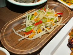 -隔壁老王·家常云南菜(皇冠店)