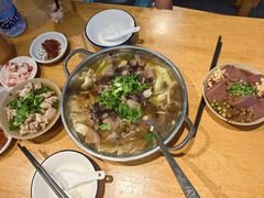 -谢老五跷脚牛肉·非遗传承店