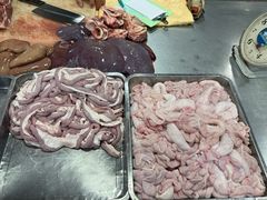 -标记美食新鲜猪杂(兴南大道店)