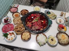 -卤校长老火锅(杨家坪直营店)