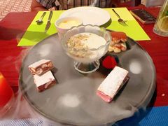 甜点-香格里拉鱼跃地中海西餐厅·牛排披萨