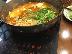 -青瓦餐厅·生鱼片·韩园烤肉(西塔店)