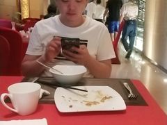 -三亚湾海居铂尔曼度假酒店