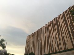 -三亚湾红树林度假酒店美食街