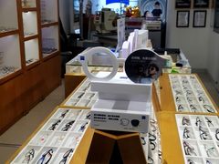 -沪睛眼镜蔡司官方授权店(金桥佳林路店)