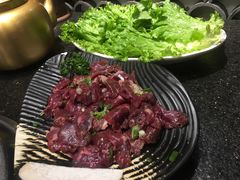 -草家酱蟹炭火烤肉店(珲春南路一店)