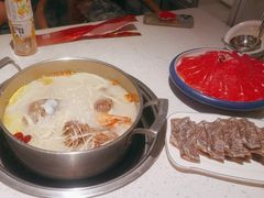 -三人行骨头王火锅(长寿店)