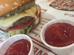 -The Habit Burger Grill 哈比特汉堡(爱琴海店)
