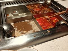 -海底捞火锅鲜切牛肉主题店(长寿路店)