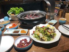 -明洞阿姨·韩式酱蟹烤肉·创意料理(三元桥店)