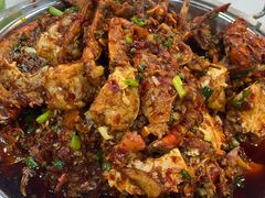 -凤凰路何眼镜香辣蟹(花果园店)