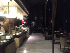 自助取餐区-唐拉雅秀酒店-西锦汇空中BBQ·思创餐厅