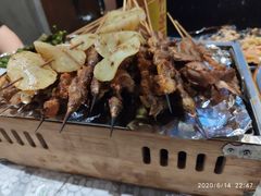 -云晓光头烧烤吧(川沙绿地店)