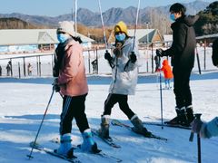 -十三陵雪世界滑雪场