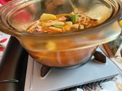 -满格嗦新疆椒麻鸡火锅.炒米粉(川大江安校区店)