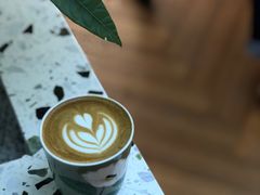 -Line 咖啡(石厦花园店)