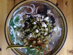 -肇兴特色牛肉粉