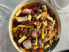 花甲-金渝海鲜烧烤万州烤鱼店