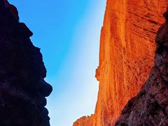 -天山神秘大峡谷