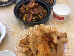 -江城燕子大排档(江汉路步行街店)