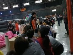 -嘿哟动霸CHUA·新潮玩运动娱乐中心·蹦床滑冰团建乐园