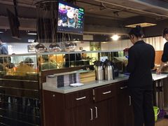 -新大咀港式茶餐厅(宝山万达店)