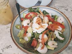 虾仁牛油果沙拉-RAC BAR(安福路店)